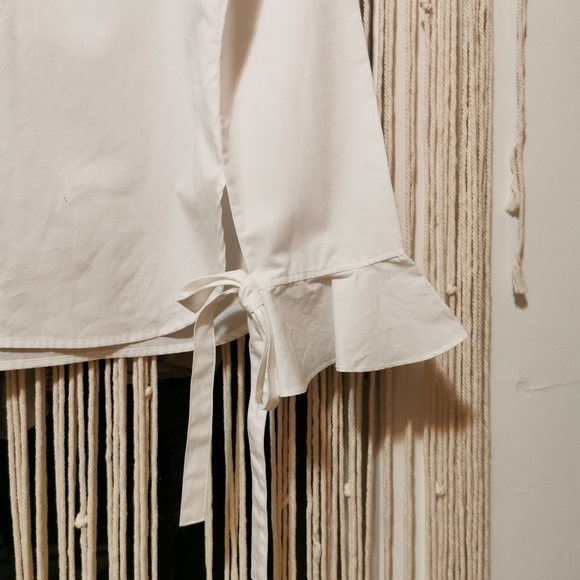 Uniqlo & JW Anderson ruffle button front blouse - Picture 6 of 6